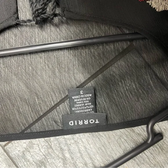 Torrid embroidered chiffon bell sleeve blouse  3X - Picture 9 of 10